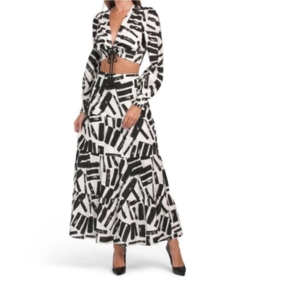 House of Harlow Printed Skirt and Top Set Geometric Pattern Black White Size L - Picture 1 of 14